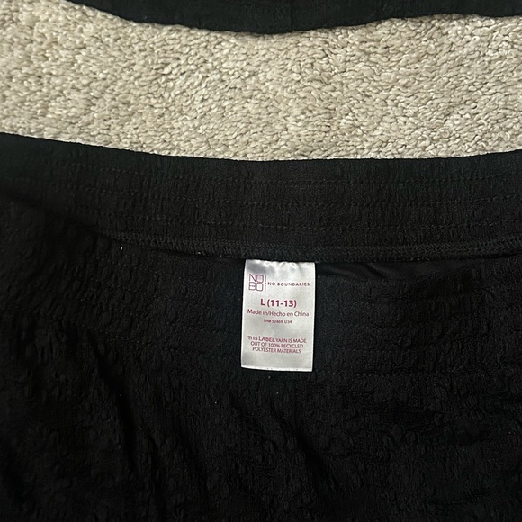 No Boundaries Black Skirt Set - Picture 3 of 4